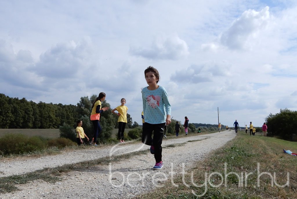 Mezei futóbajnokság Berettyóújfaluban 47